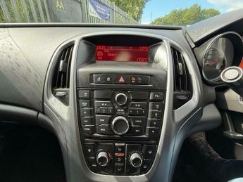 Vauxhall Astra 1.6 16V Design Sports Tourer Auto Euro 5 5dr