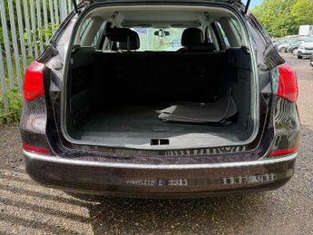 Vauxhall Astra 1.6 16V Design Sports Tourer Auto Euro 5 5dr