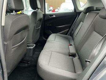 Vauxhall Astra 1.7 CDTi ecoFLEX Design Euro 5 (s/s) 5dr