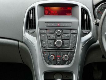 Vauxhall Astra 1.7 CDTi ecoFLEX Design Euro 5 (s/s) 5dr