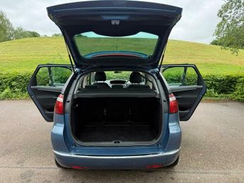 Citroen C4 Picasso 1.6 HDi VTR+ EGS6 Euro 5 5dr