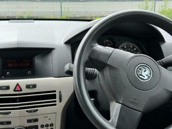 Vauxhall Astra 1.8i 16v Life 5dr