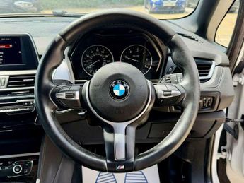 BMW 2 SERIES 2.0 220d M Sport Auto 5dr