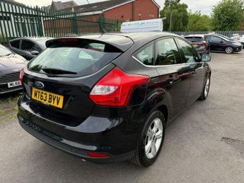 Ford Focus 1.6 Zetec Powershift Euro 5 5dr