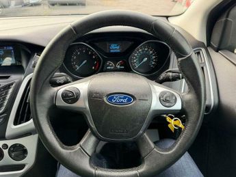 Ford Focus 1.6 Zetec Powershift Euro 5 5dr
