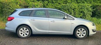 Vauxhall Astra 1.7 CDTi ecoFLEX Design Sports Tourer Euro 5 (s/s) 5dr