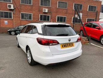 Vauxhall Astra 1.6 CDTi BlueInjection SRi Sports Tourer Auto Euro 6 (s/s) 5dr