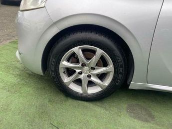 Peugeot 208 1.2 VTi Active Euro 5 5dr