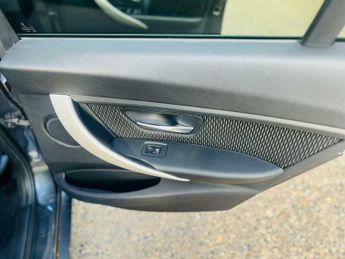 BMW 3 SERIES 2.0 328i SE Auto Euro 6 (s/s) 4dr