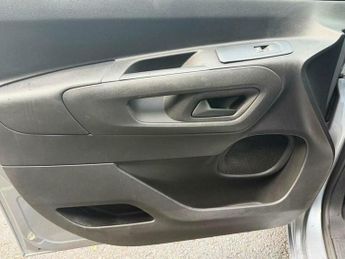 Vauxhall Combo 1.5 Turbo D 2300 Sportive Auto L1 H1 Euro 6 (s/s) 4dr