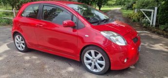 Toyota Yaris SR