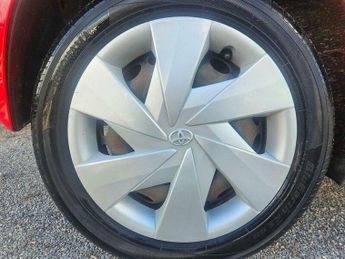 Toyota AYGO 1.0 VVT-i x-play x-shift Euro 6 5dr