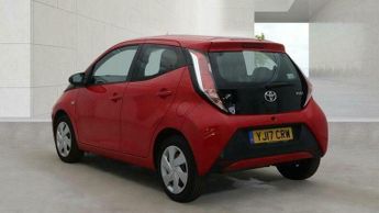 Toyota AYGO 1.0 VVT-i x-play x-shift Euro 6 5dr
