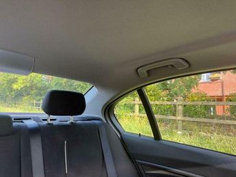BMW 3 SERIES 2.0 318d Sport Auto Euro 5 (s/s) 4dr