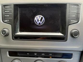 Volkswagen Golf 1.6 TDI BlueMotion Tech SE DSG Euro 5 (s/s) 5dr