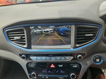 Hyundai Ioniq PREMIUM SE