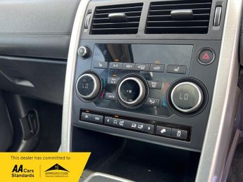 Land Rover Discovery Sport TD4 HSE BLACK