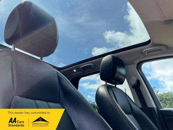 Land Rover Discovery Sport TD4 HSE BLACK