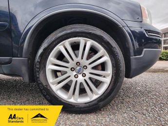 Volvo XC90 2.4 D5 Executive SUV 5dr Diesel Geartronic 4x4 (219 g/km, 200 bh