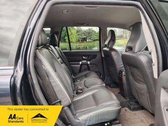 Volvo XC90 2.4 D5 Executive SUV 5dr Diesel Geartronic 4x4 (219 g/km, 200 bh