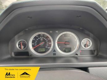Volvo XC90 2.4 D5 Executive SUV 5dr Diesel Geartronic 4x4 (219 g/km, 200 bh