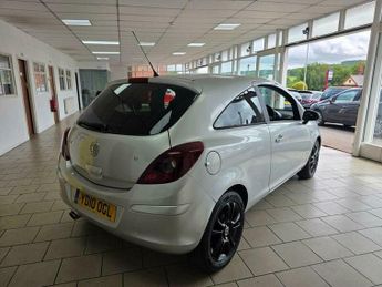 Vauxhall Corsa 1.2i 16v SXi 3dr