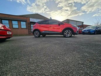 Renault Captur 1.2 TCe ENERGY Signature Nav Auto Euro 6 (s/s) 5dr