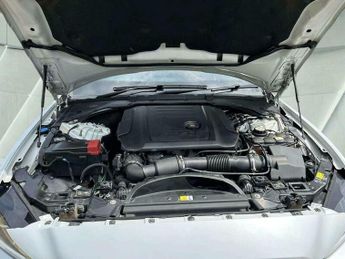 Jaguar XE 2.0d Landmark Auto AWD Euro 6 (s/s) 4dr