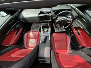 Jaguar XE 2.0d Landmark Auto AWD Euro 6 (s/s) 4dr