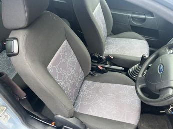 Ford Fiesta 1.25 Style Climate Hatchback 3dr Petrol Manual (142 g/km, 74 bhp