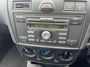 Ford Fiesta 1.25 Style Climate Hatchback 3dr Petrol Manual (142 g/km, 74 bhp