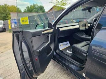Tesla Model Y (Dual Motor) Long Range SUV 5dr Electric Auto 4WDE (384 bhp)