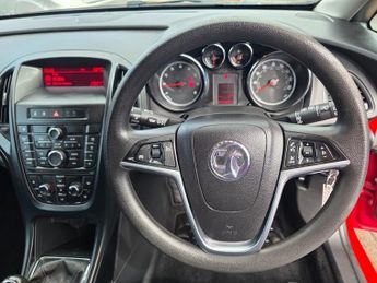 Vauxhall Astra ACTIVE