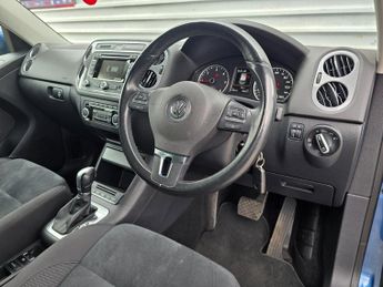 Volkswagen Tiguan MATCH TDI BLUEMOTION TECH 4MOTION DSG