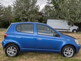 Toyota Yaris 1.3 VVT-i 16v CDX 5dr