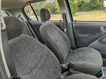 Toyota Yaris 1.3 VVT-i 16v CDX 5dr