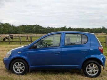 Toyota Yaris 1.3 VVT-i 16v CDX 5dr
