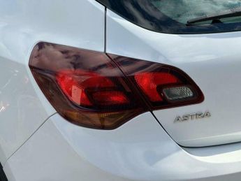 Vauxhall Astra 1.6 16v Elite Auto Euro 5 5dr