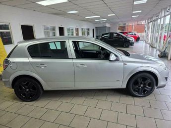 Vauxhall Astra 1.4i 16v Active 5dr