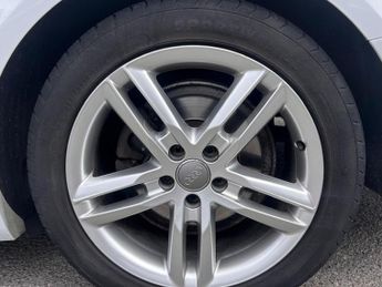 Audi A6 Avant 2.0 TDI S line Estate 5dr Diesel S Tronic quattro Euro 6 (s/s) (