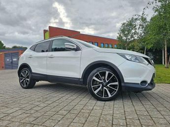 Nissan Qashqai 1.6 dCi Tekna XTRON 2WD Euro 5 (s/s) 5dr