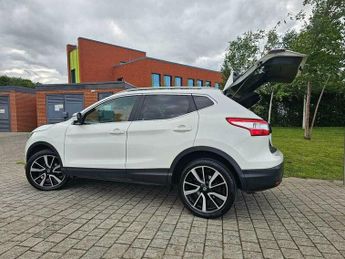 Nissan Qashqai 1.6 dCi Tekna XTRON 2WD Euro 5 (s/s) 5dr