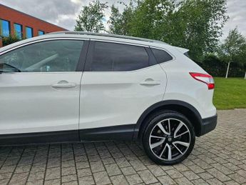 Nissan Qashqai 1.6 dCi Tekna XTRON 2WD Euro 5 (s/s) 5dr