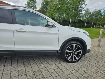 Nissan Qashqai 1.6 dCi Tekna XTRON 2WD Euro 5 (s/s) 5dr