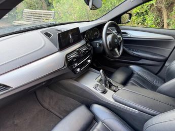 BMW 5 SERIES 520d M SPORT TOURING