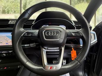 Audi Q3 TFSI S LINE