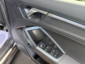Audi Q3 TFSI S LINE