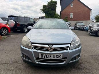 Vauxhall Astra 1.8i 16v SRi 5dr