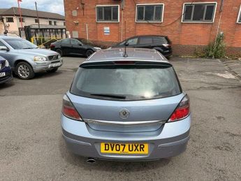 Vauxhall Astra 1.8i 16v SRi 5dr