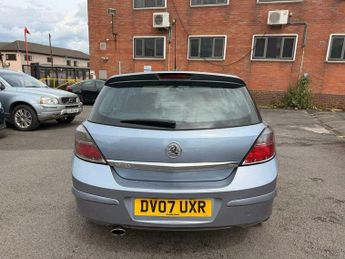 Vauxhall Astra 1.8i 16v SRi 5dr